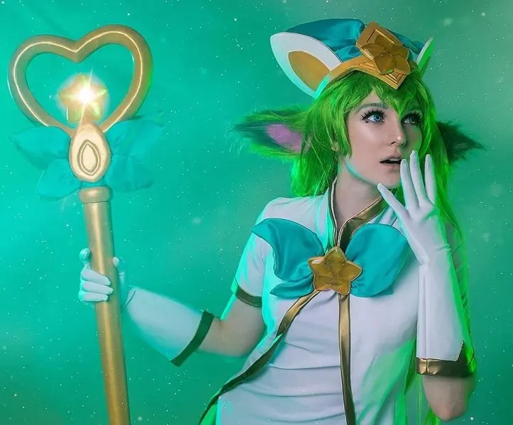 Cosplay lien lien nhân vật di động của Xinh