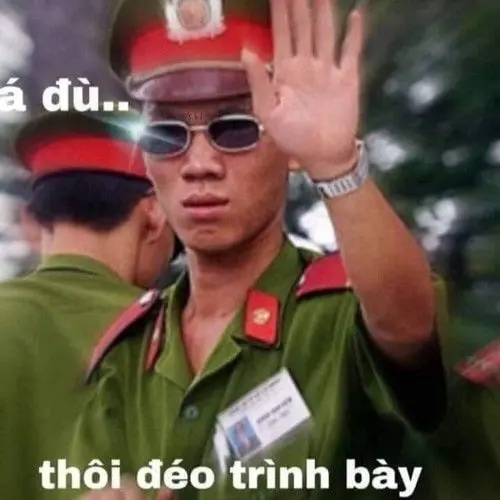 Cảnh sát meme với biểu hiện vui nhộn