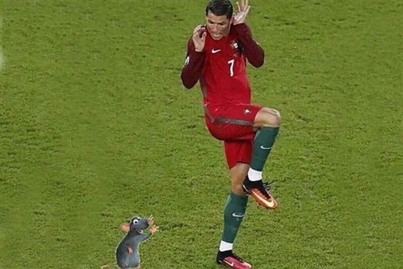 Meme Ronaldo rất hài hước cho mọi lứa tuổi