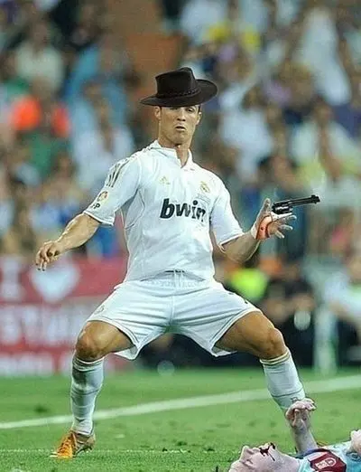 Meme Ronaldo hài hước