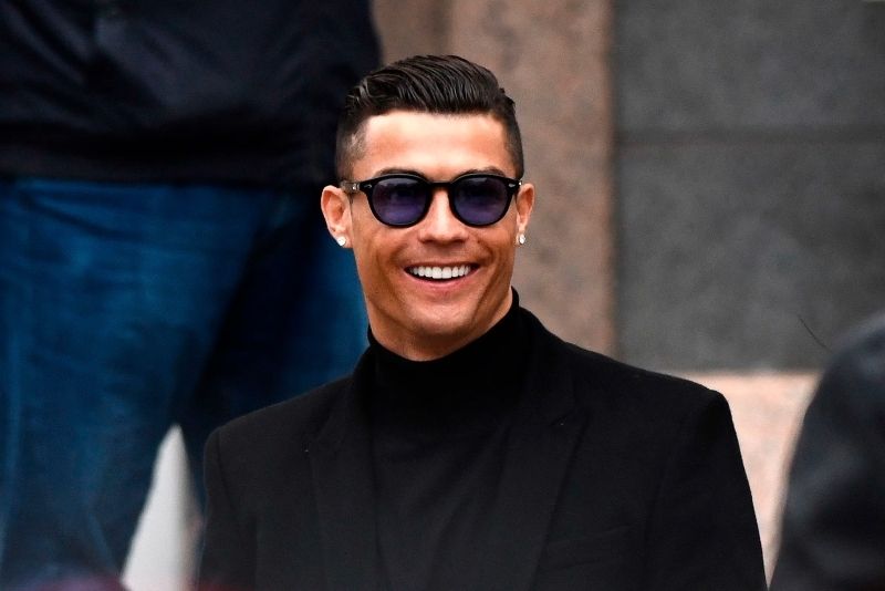 Ronaldo đẹp trai trong một khoảnh khắc yên bình