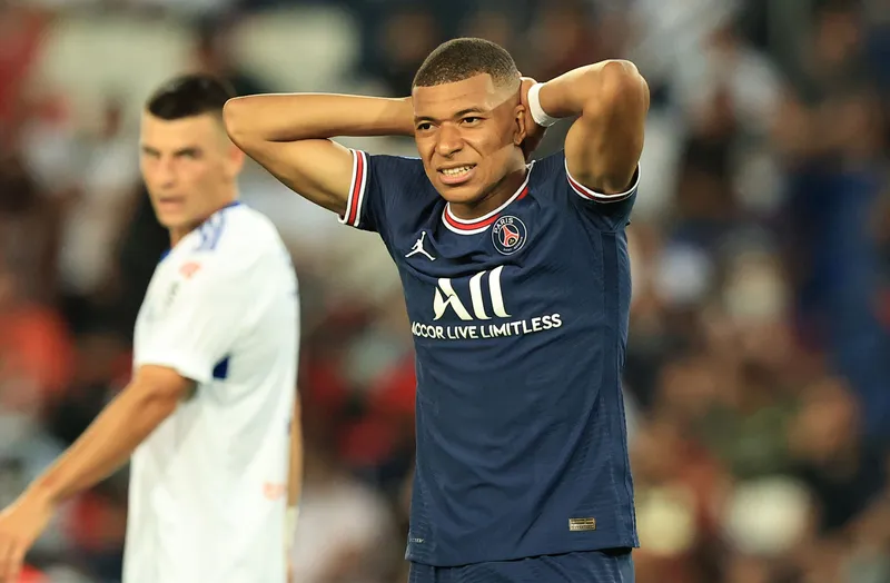 Hình ảnh đẹp trai MBAPPE Phong cách ấn tượng