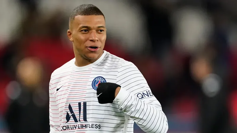 Người đẹp đẹp trai không thể cưỡng lại của Mbappe trong bức ảnh