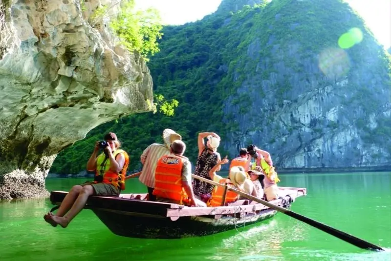 Những hình ảnh của Ha Long Bay có một vẻ đẹp tuyệt vời