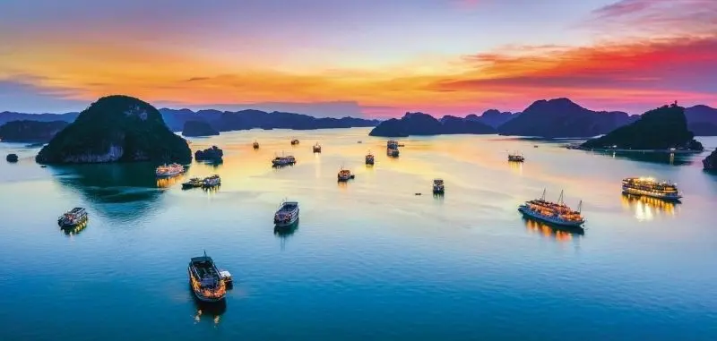 Những hình ảnh của Ha Long Bay khơi gợi niềm tự hào