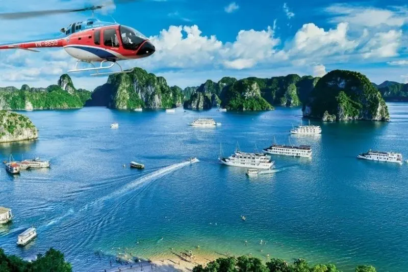 Ảnh của Ha Long Bay ghi lại khoảnh khắc tuyệt vời